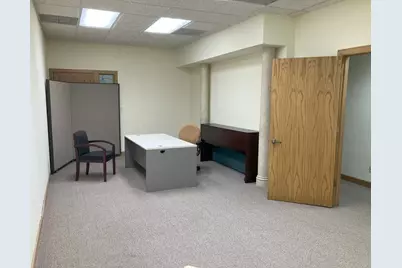156 W State Street, Sycamore, IL 60178 - Photo 6