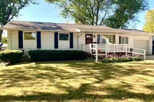 1817 6th Ave, Sterling, IL 61081 - Photo 2