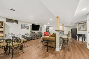 1525 W Wiesbrook Rd, Wheaton, IL 60189 - Photo 22