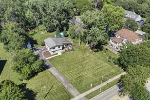 1525 W Wiesbrook Rd, Wheaton, IL 60189 - Photo 32