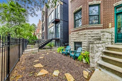 2837 North Damen Avenue, Unit 1, Chicago, IL 60618