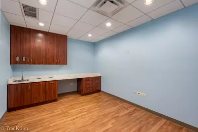 1121 Warren Avenue #200, Downers Grove, IL 60515 - Photo 10