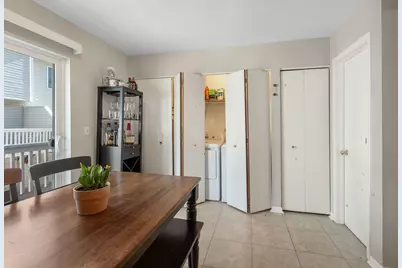 329 W Whispering Oaks Lane #329, Round Lake, IL 60073 - Photo 8