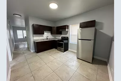 8226 S Brandon Avenue #1F, Chicago, IL 60617 - Photo 2