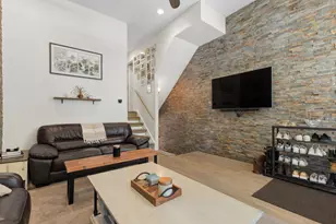 3003 N Kenmore Ave, Chicago, IL 60657 - Photo 4