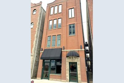819 N Milwaukee Avenue #COMMERCIAL - Photo 1
