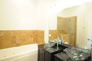 2903 W Irving Park Rd, Chicago, IL 60618 - Photo 10