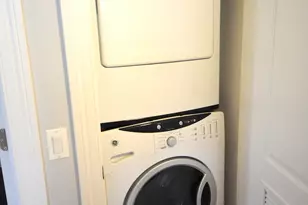 2903 W Irving Park Rd, Chicago, IL 60618 - Photo 20