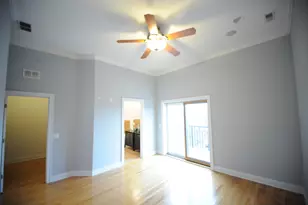 2903 W Irving Park Rd, Chicago, IL 60618 - Photo 14