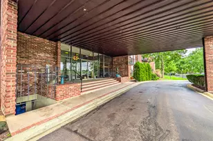 1121 W Ogden Ave, Naperville, IL 60563 - Photo 42