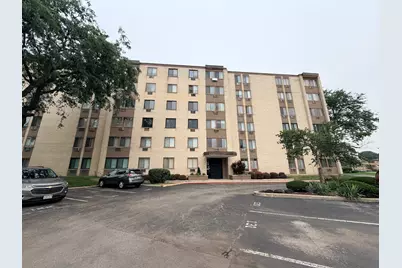 9720 S Pulaski Road #501, Oak Lawn, IL 60453 - Photo 1