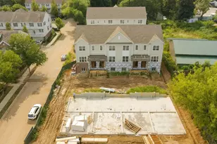 182 N East River Rd, Des Plaines, IL 60016 - Photo 2