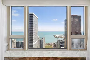 800 N Michigan Ave, Chicago, IL 60611 - Photo 2