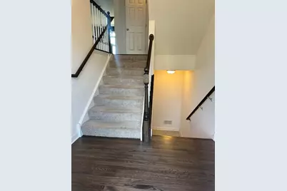 1423 N Charles Avenue, Naperville, IL 60563 - Photo 2