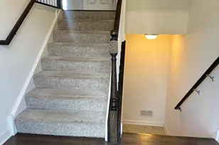 1423 N Charles Ave, Naperville, IL 60563 - Photo 2