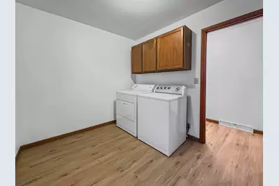 609 E Porter Avenue, Watseka, IL 60970 - Photo 14