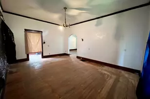 657 W Wood St, Decatur, IL 62522 - Photo 10