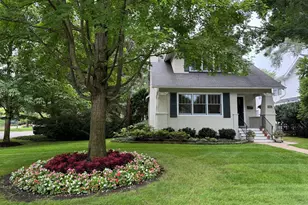 1062 Ash St, Winnetka, IL 60093 - Photo 4