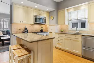 1062 Ash St, Winnetka, IL 60093 - Photo 10