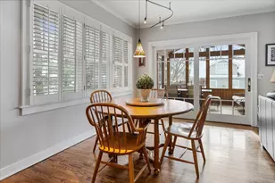 1062 Ash St, Winnetka, IL 60093 - Photo 12