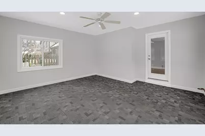 [Address not provided], Wheaton, IL 60187 - Photo 18