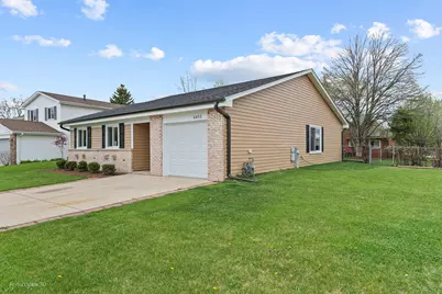 6855 Dove Avenue, Woodridge, IL 60517 - Photo 2