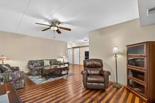 6845 Forestview Dr, Oak Forest, IL 60452 - Photo 8
