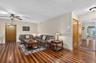6845 Forestview Dr, Oak Forest, IL 60452 - Photo 4