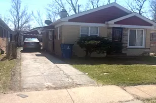 715 E 155th Ct, Phoenix, IL 60426 - Photo 1