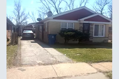 715 E 155th Court, Phoenix, IL 60426 - Photo 4