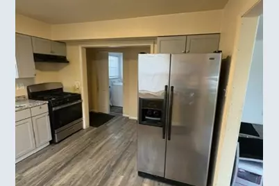 715 E 155th Court, Phoenix, IL 60426 - Photo 14