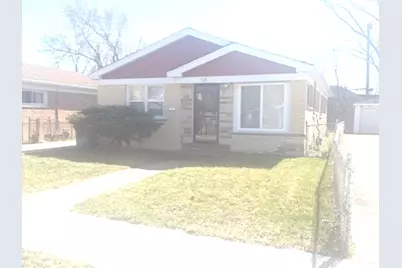 715 E 155th Court, Phoenix, IL 60426 - Photo 2