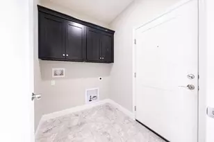 708 Justice St, Tuscola, IL 61953 - Photo 24