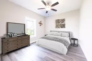 708 Justice St, Tuscola, IL 61953 - Photo 8