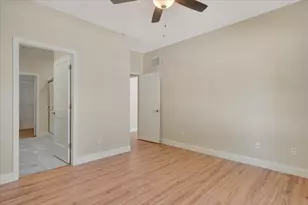 704 Justice St, Tuscola, IL 61953 - Photo 28