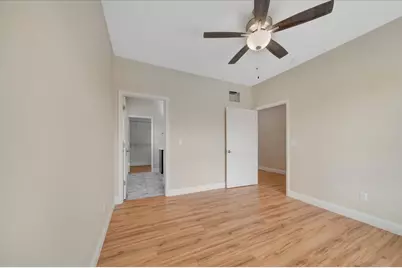 704 Justice Street, Tuscola, IL 61953 - Photo 8