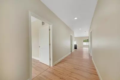 704 Justice Street, Tuscola, IL 61953 - Photo 4