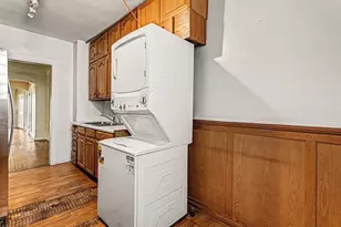 2326 W Argyle St, Chicago, IL 60625 - Photo 10