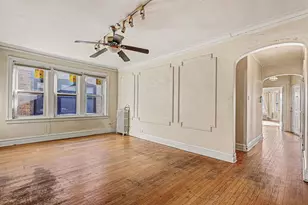 2326 W Argyle St, Chicago, IL 60625 - Photo 6