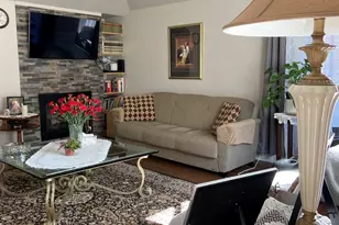 1115 Sandwick Ct, Highland Park, IL 60035 - Photo 2