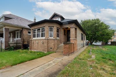 5949 S Maplewood Avenue, Chicago, IL 60629 - Photo 1