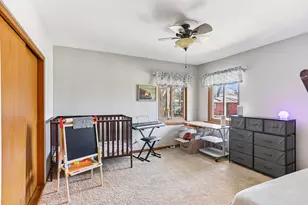 215 Wheeler Ave, Joliet, IL 60436 - Photo 14