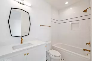 [Address not provided], Willowbrook, IL 60527 - Photo 4