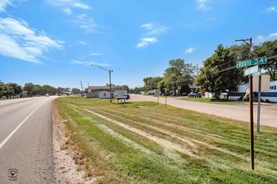 1112 E Railroad Street, Sandwich, IL 60548 - Photo 4