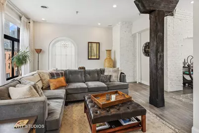 215 W Illinois Street #3A, Chicago, IL 60654 - Photo 4