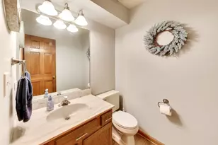 207 Mainsail Dr, Third Lake, IL 60030 - Photo 10