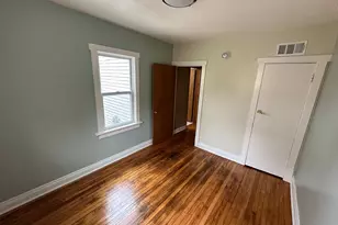 203 N Bonnie Brae Ave, Elmhurst, IL 60126 - Photo 2