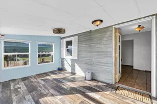 309 S Main St, Elliott, IL 60933 - Photo 10