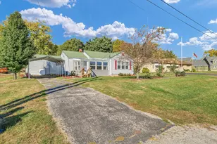 309 S Main St, Elliott, IL 60933 - Photo 34