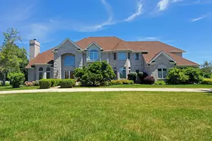36625 N Kimberwick Ln, Wadsworth, IL 60083 - Photo 2
